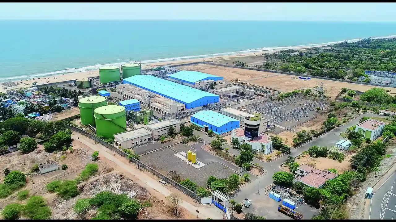Large-scale seawater desalination distillation plant, Chennai